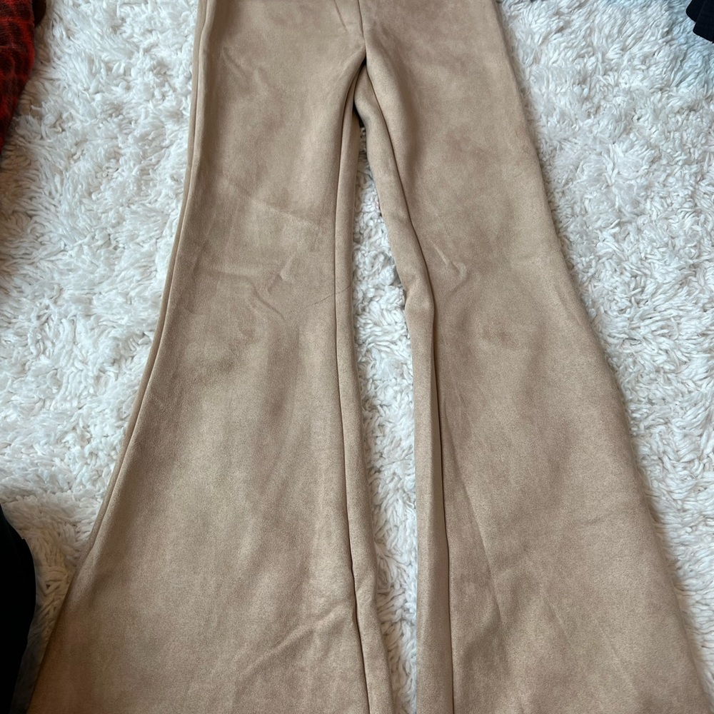 NWOT Forever 21 Flare Pants